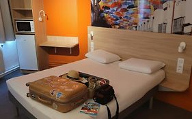 Kyriad Direct Lyon Nord - Dardilly